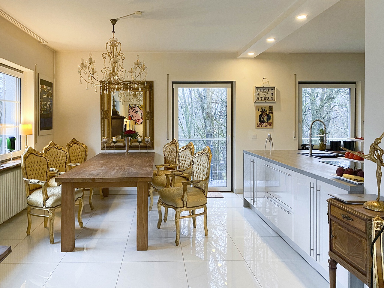 Esszimmer Blickrichtung Balkon