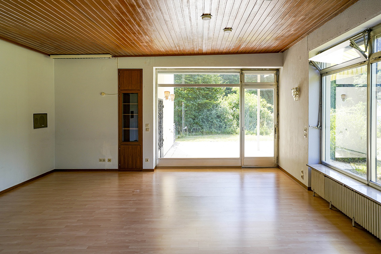 Wohnzimmer Blickrichtung Terrasse