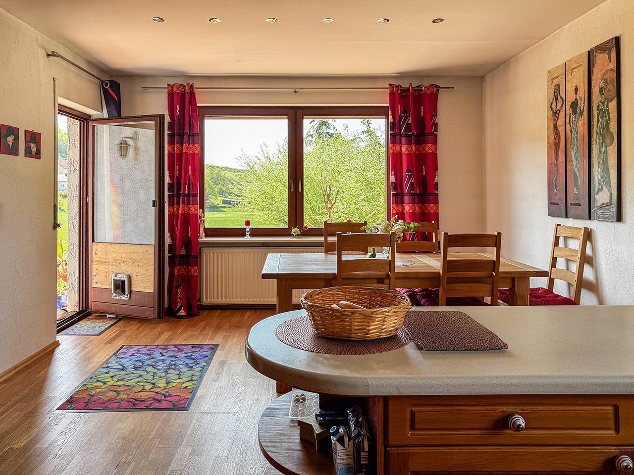 Küche Blickrichtung Zugang Terrasse