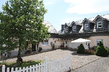 Neuwertig und bezugsfertig. 2 Häuser für Privat, Gewerbe, Generationen! Neuwertig und bezugsfertig. 2 Häuser für Privat, Gewerbe, Generationen!